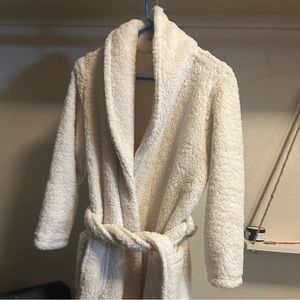 Woman’s robe